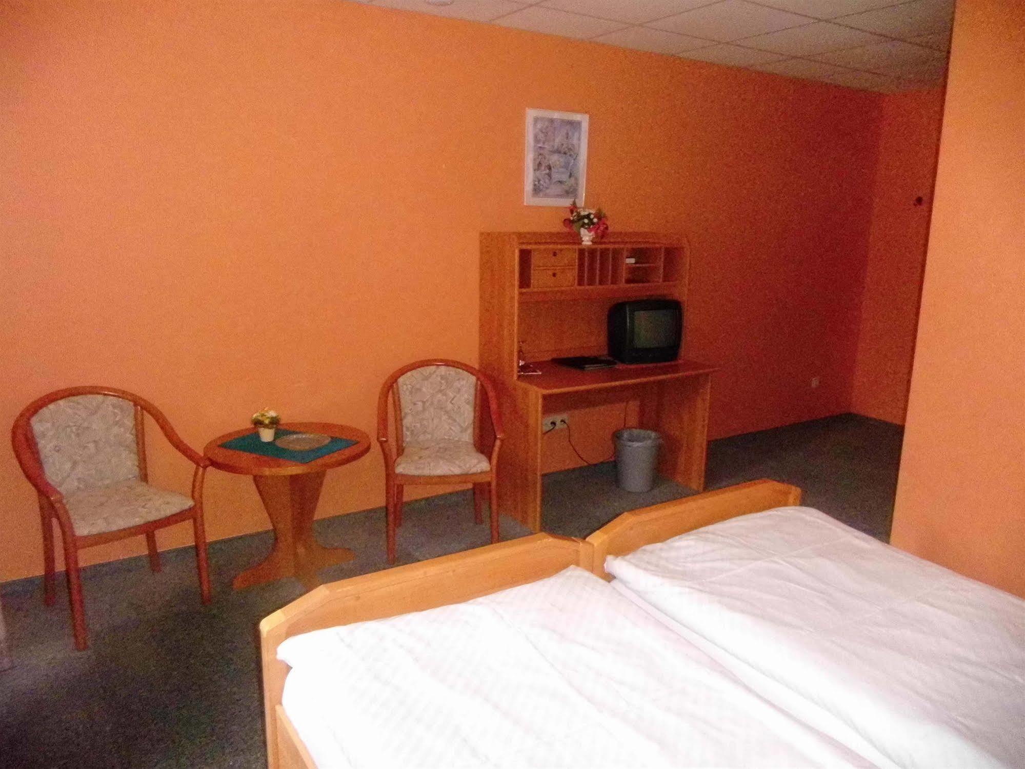 Hotel-Garni "Hof Von Hannover" Wittmund Luaran gambar